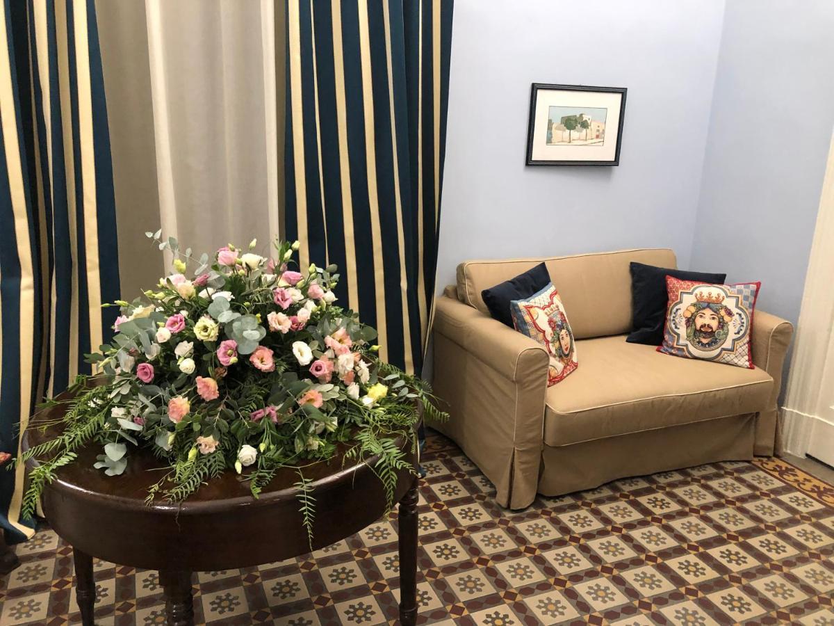 Palazzo Pastura B&B And Apartments Κατάνια Εξωτερικό φωτογραφία