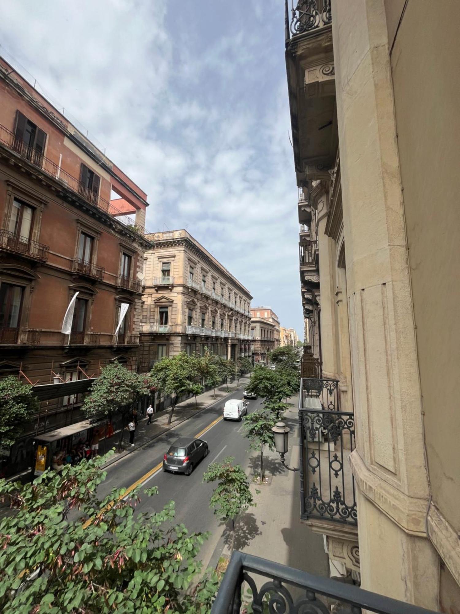 Palazzo Pastura B&B And Apartments Κατάνια Εξωτερικό φωτογραφία